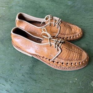 Huarache women’s brand new sandals size 8.5